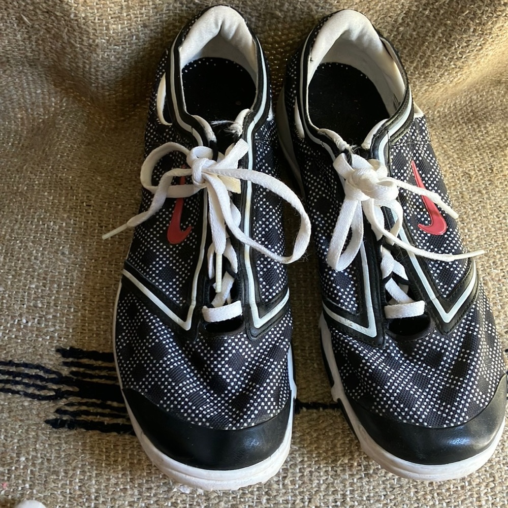 Nike Sneakers for ladies - 8.5